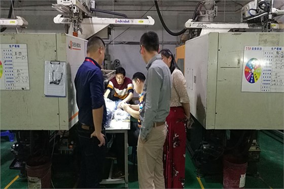 塑膠模具廠——博騰納12年專(zhuān)注塑膠模具定制<div id=