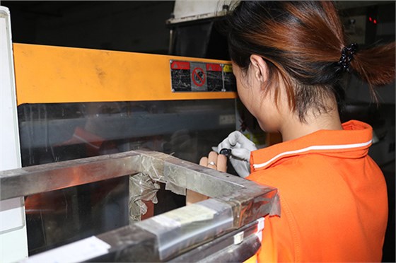 注塑模具制造廠——針對透明產(chǎn)品管控難度在哪里<div   id=