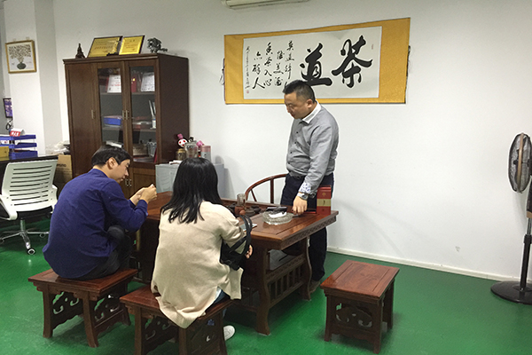 中原塑膠模具制造廠選擇“雙”困擾<div   id=